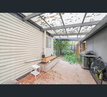 1/28 Rich Street, Noble Park, Vic 3174 - Photo 2
