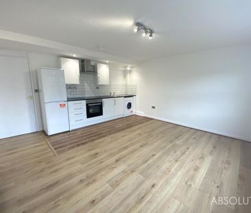1 bedroom flat to rent - Photo 2