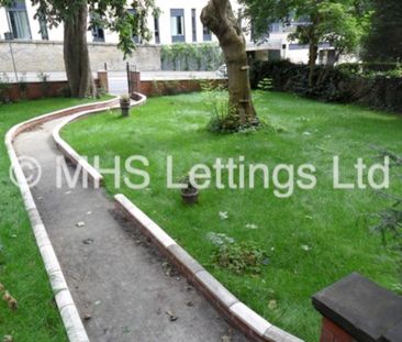 2 Bedroom Ground Floor Flat for rent in St. Johns Terrace - Photo 3