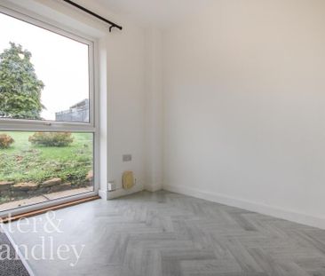3 bedroom detached house to rent - Photo 2