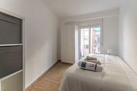 Carrer del Poeta Mas i Ros, Valencia, Valencian Community 46022 - Photo 3