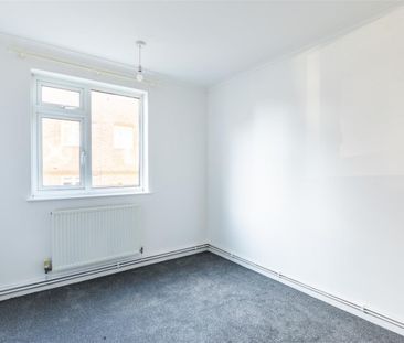 Palmeira Avenue, Hove - Photo 3