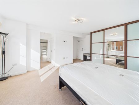 1 bedroom House share to rent - Photo 5