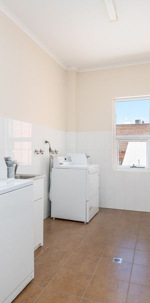 279 Wyndham Street, SHEPPARTON VIC 3630 - Photo 1