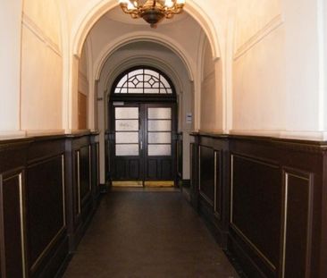 Helle Altbau-Zweizimmerwohnung unbefristet Nähe Westbahnhof - Photo 3