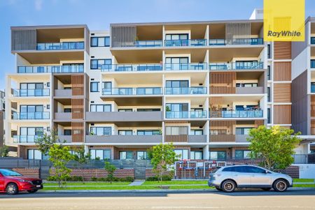 STUNNING OPEN PLAN LIVING - WALK TO STATION & SHOPS - Photo 5