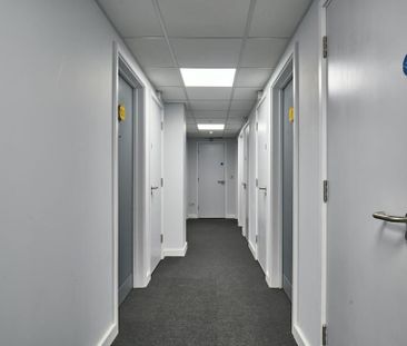 Studio Flat, Upper George Street, LU1 - Photo 4