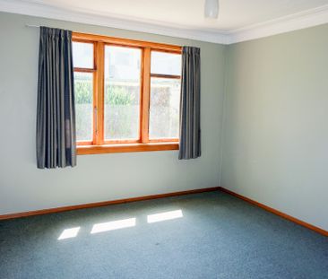 FAMILY HOME WITH VIEWS - Photo 5