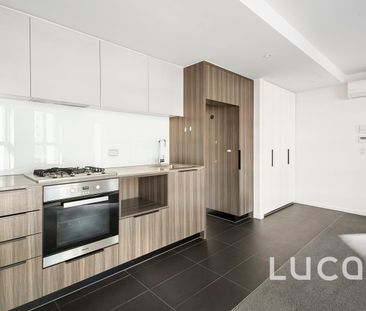 Stunning location with Docklands flair - Photo 4