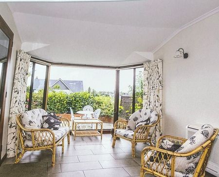 Delightful quality 2 bedroom Town House Timaru. - Photo 4