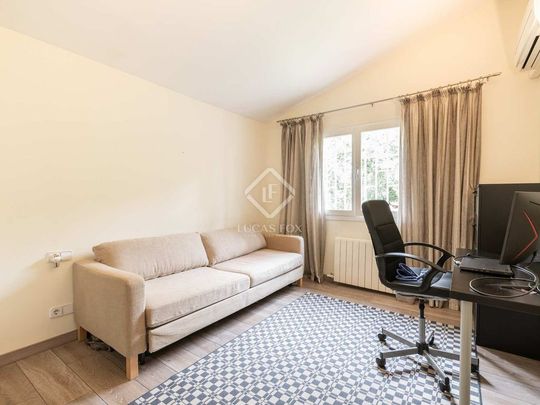 7 bedroom luxury Villa for rent in Castelldefels, Catalonia - Photo 1