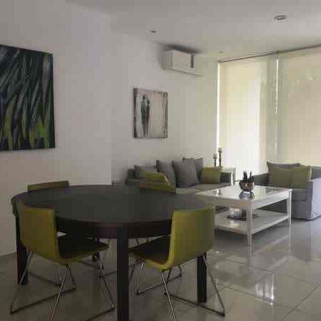 Hermoso Loft amueblado, en privada con alberca y area comun - Photo 1