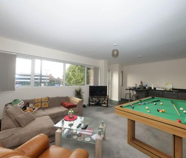 2 bedroom apartment to rent - Photo 3