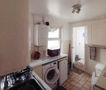 Room in a Shared House, Riley Road, BN2 - Photo 6