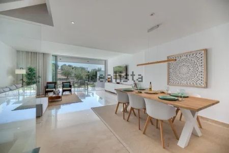 Alquiler de chalet adosado en Avenida La Finca - Photo 4