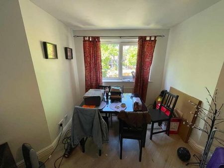 Whiteoak Road, Fallowfield, Manchester, M14 - Photo 2