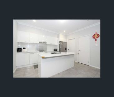 Four Bedroom Family Home with Double Garage - Photo 5