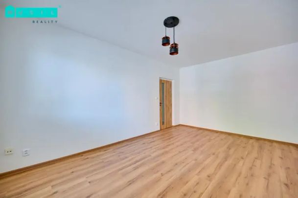 Pronájem krásného bytu po celkové rekonstrukci v Uničově, ul. Nová. - Photo 1