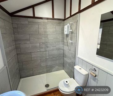 1 bedroom detached house to rent - Photo 4