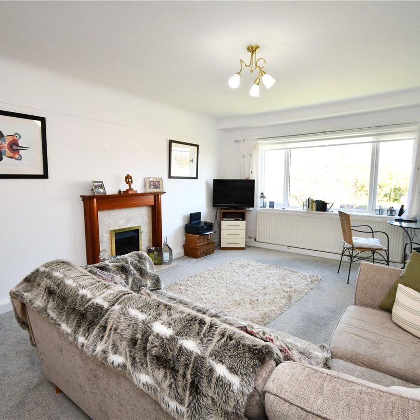 Sandstone Drive, CH48 9UW, West Kirby - Photo 1