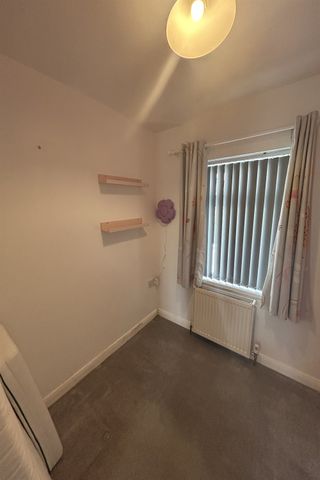 28 Silverstream Parade, Belfast, BT14 8GR - Photo 4