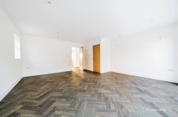 3 bedroom semi-detached house to rent - Photo 1