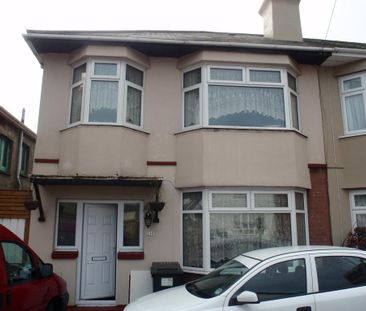 5 bedroom detached house to rent - Photo 4