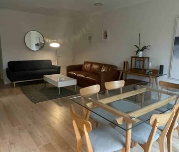 Lock-up-and-Leave Family Home - Photo 3