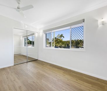 58 Deakin Avenue, Southport QLD 4215 - House For Rent | Domain - Photo 4