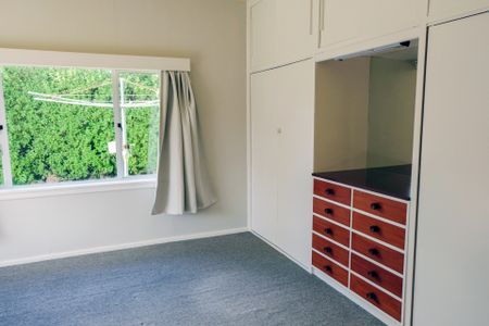 PRIVATE & COMFORTABLE - Photo 2