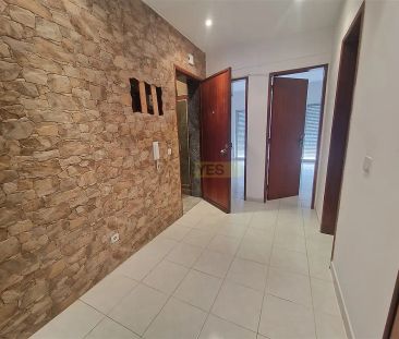 Apartment T2 in Amora, Seixal - Photo 5