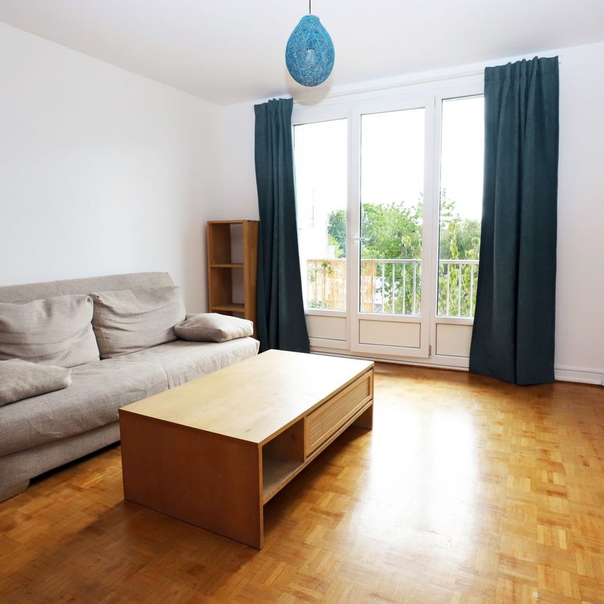 Location Appartement 2 pièces 56m² MONTREUIL 93100 - Photo 1