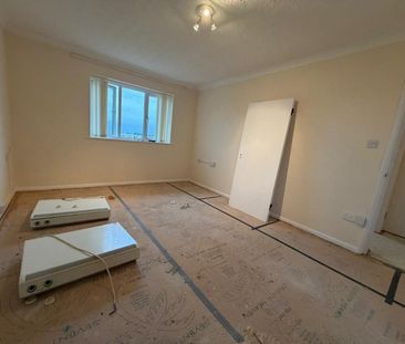 Elliott Road, March - Photo 3