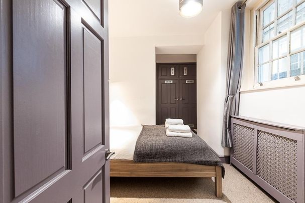 1 bedroom flat to rent - Photo 1