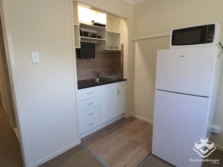 All Inclusive, Furnished Apartment - Photo 2