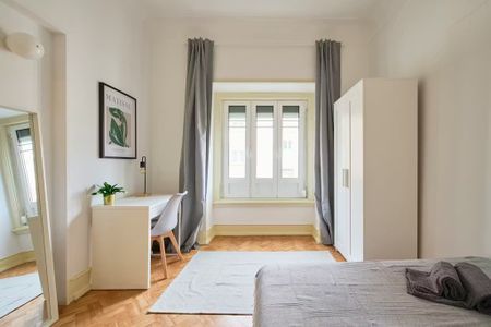 Rua Chaby Pinheiro, Lisbon, Lisbon 1000-078 - Photo 4