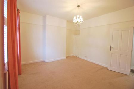 3 bedroom end of terrace house to rent - Photo 5