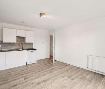 Robin Hood Lane, Sutton, SM1 - Photo 6