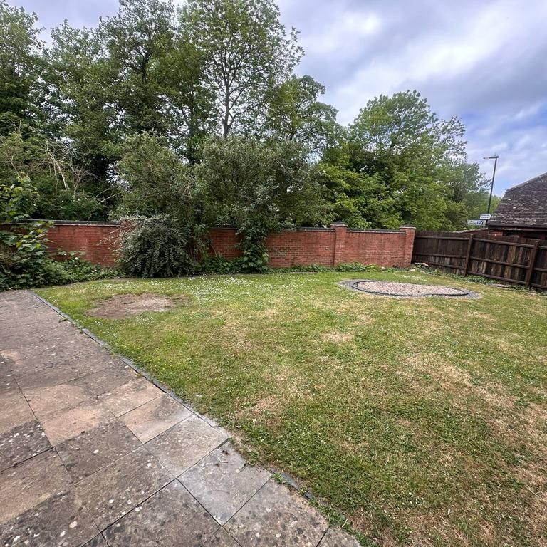 3 bedroom detached house to rent - Photo 1