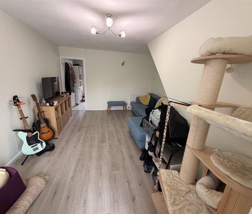 House - Semi-Detached For Rent Pen Y Cae, Caerphilly - Photo 3