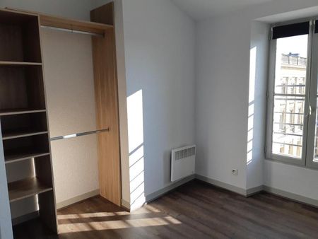 Location Appartement 4 pièces 113m² BORDEAUX 33000 - Photo 3