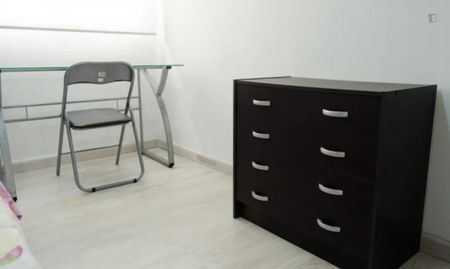 Carrer de lArquitecte Arnau, Valencia, Valencian Community 46020 - Photo 5