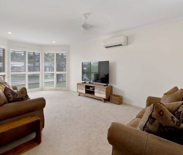 Four bedroom home close to the beach - Photo 1