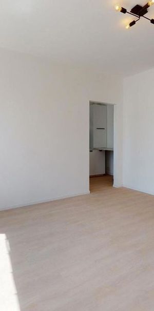 Appartement te huur in Anderlecht voor € 1.250 met 2 slaapkamers - Photo 1