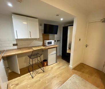 Studio to rent - Photo 3