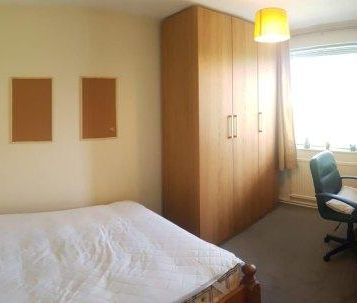 4 bedroom house share to rent - Photo 5