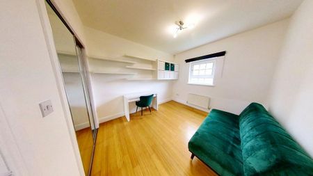 2 bedroom flat to rent - Photo 4