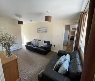 7 Bedroom student Property – Available 14/08/2025 - Photo 4