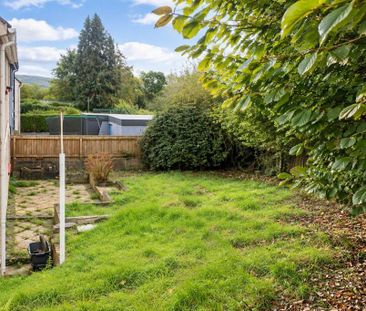 3 bedroom semi-detached house to rent - Photo 6