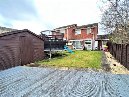 3 bedroom terraced house to rent - Photo 2